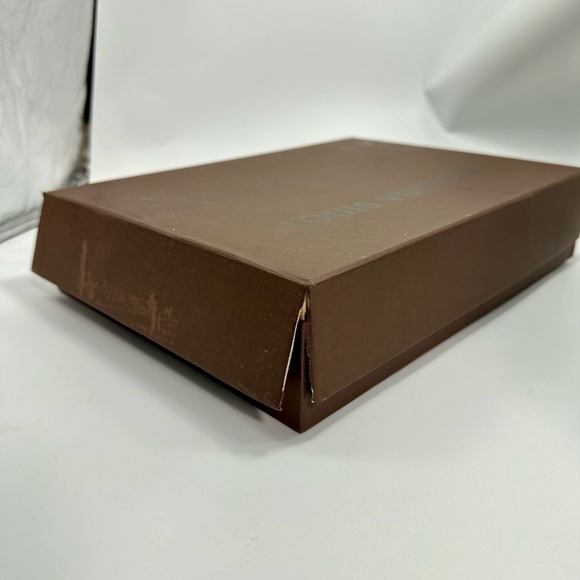 louis vuitton louise clutch patent in pink - Picture 2 of 16